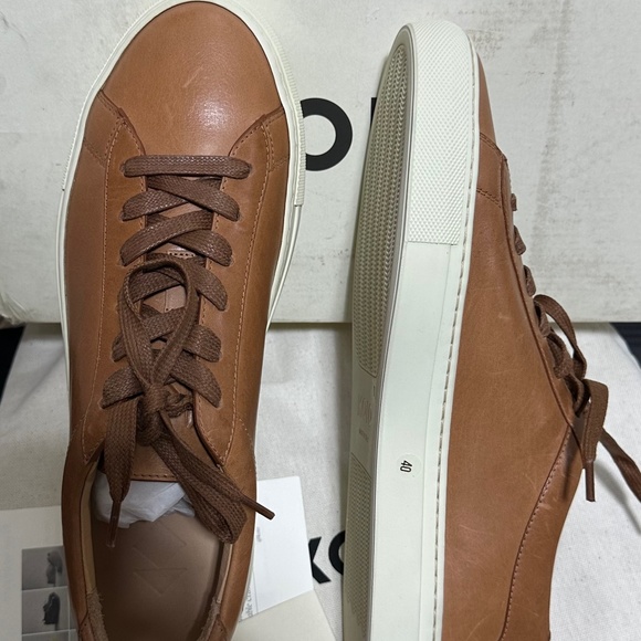 New in box Men’s Koio Italian leather brown sneaker/walking shoes Sz EU 40 US 7 - Picture 6 of 10